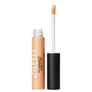 MAC Cosmetics NC42 Studio Fix 24 Hour Smooth Wear Concealer